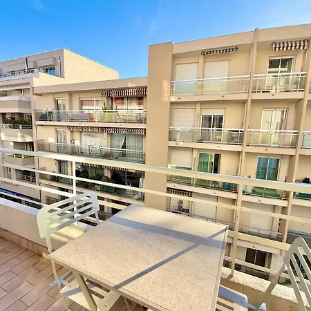 بيت للعطل Center 4 Guests *