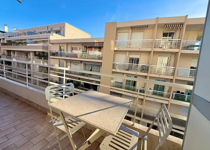 Сasa de vacaciones Center 4 Guests Antibes